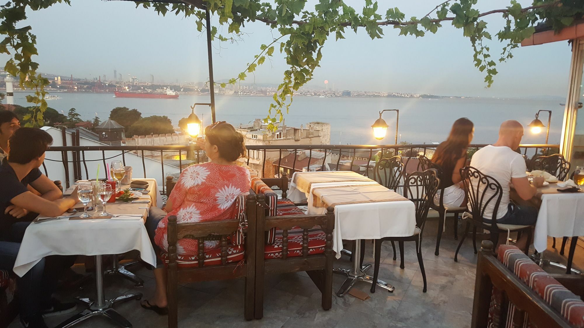 Metropolis Hostel & Guest House Istanbul Exterior foto